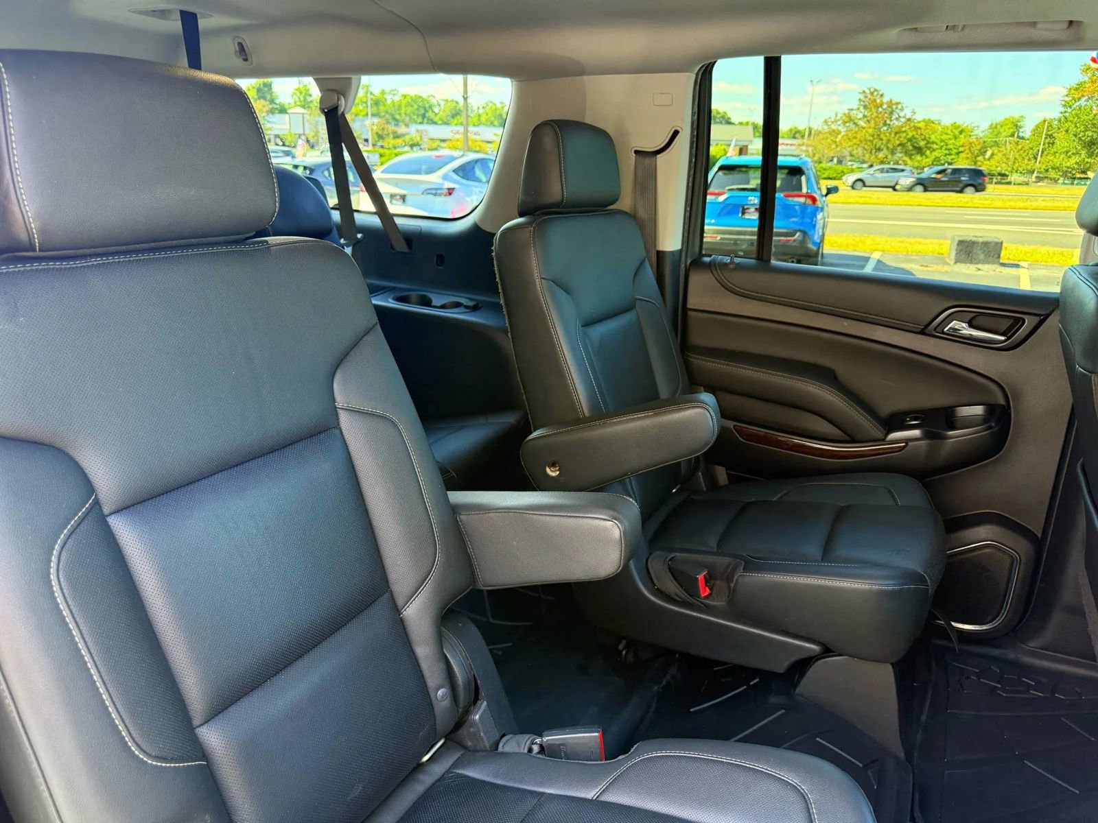 Used 2019 GMC Yukon XL SLT image 53