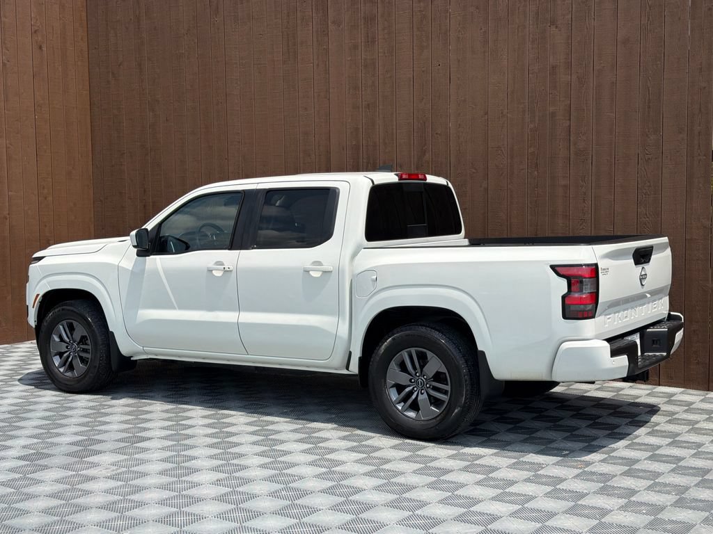 Used 2025 Nissan Frontier SV w/ SV Convenience Package RWD image 14
