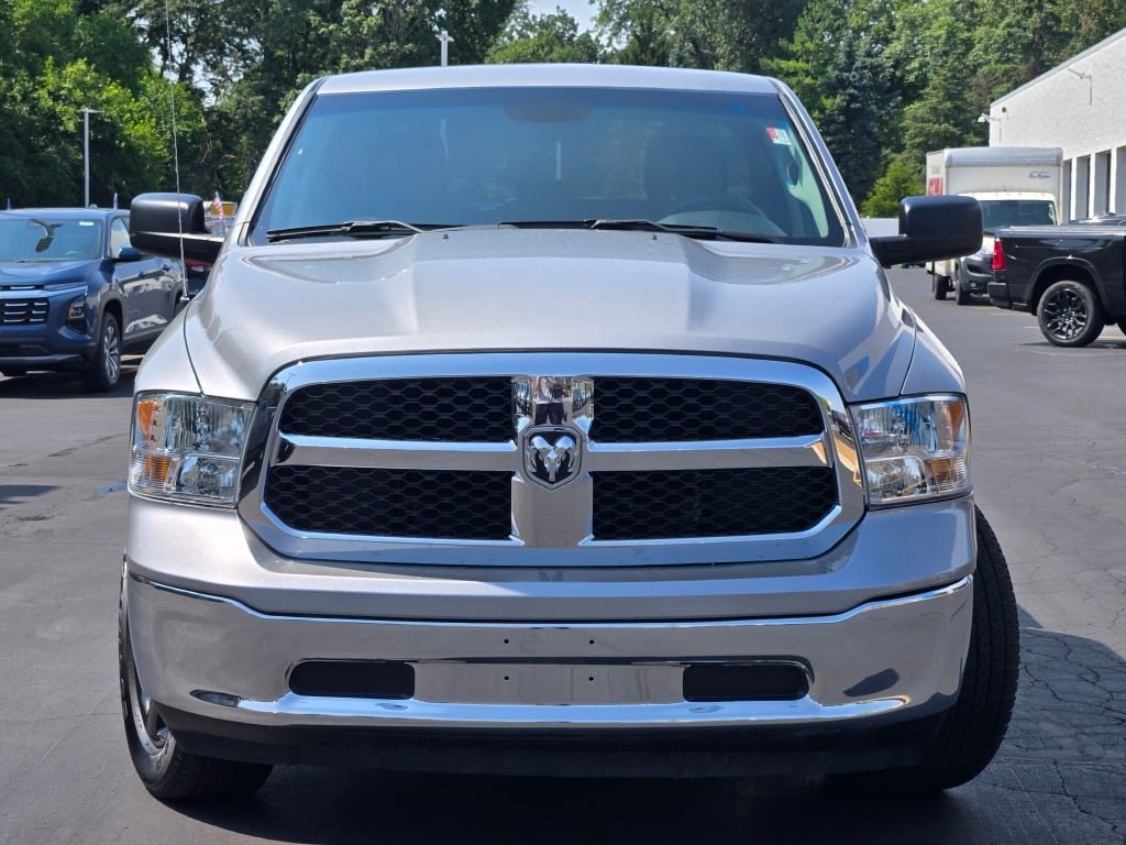 Used 2024 RAM 1500 Classic SLT AWD/4WD image 4