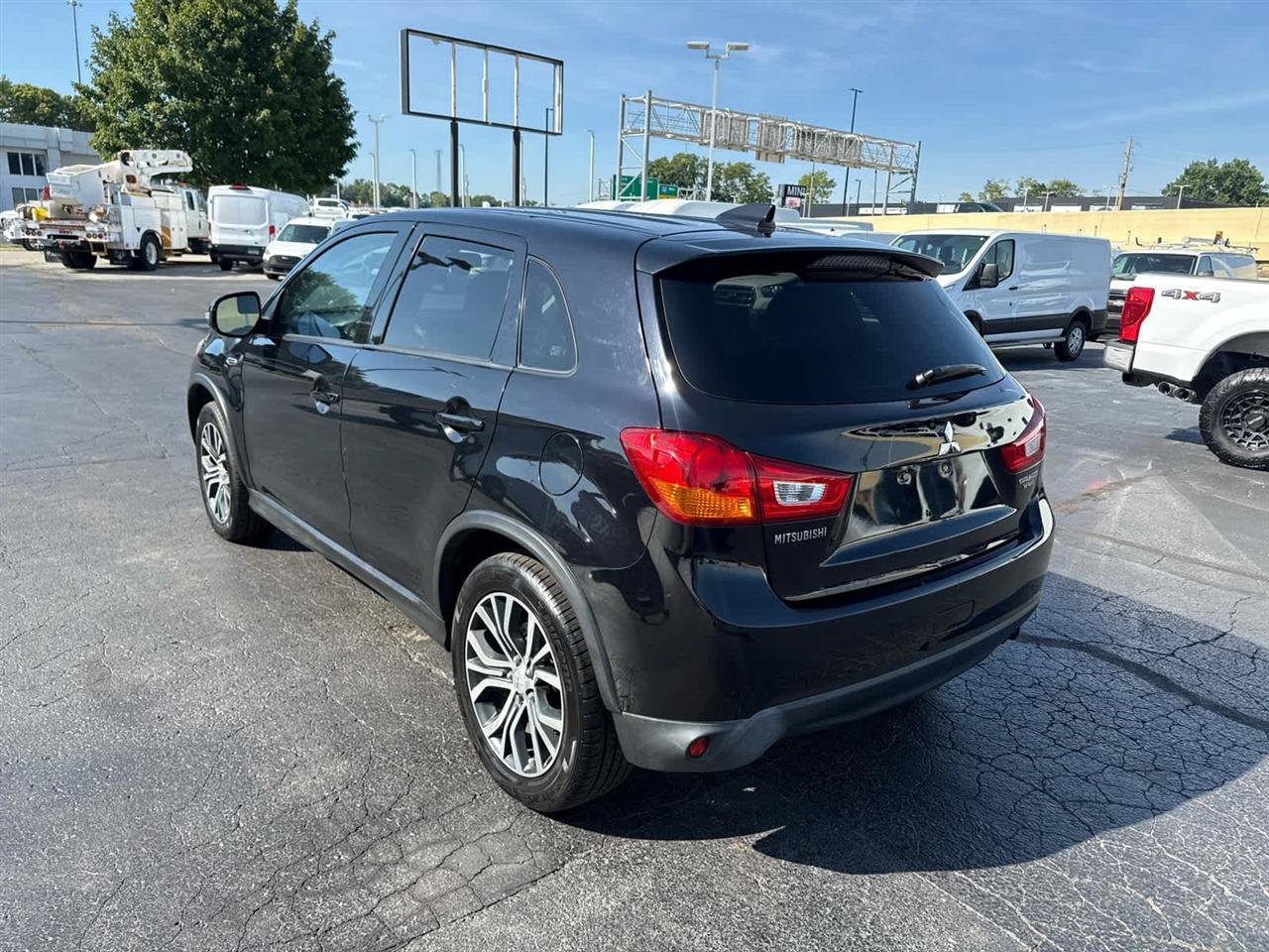Used 2017 Mitsubishi Outlander Sport ES FWD image 6