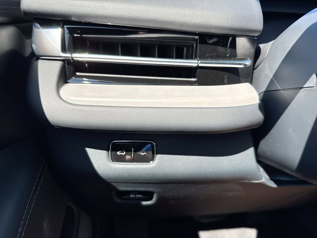 New 2027 Lincoln Navigator L Reserve AWD/4WD image 18