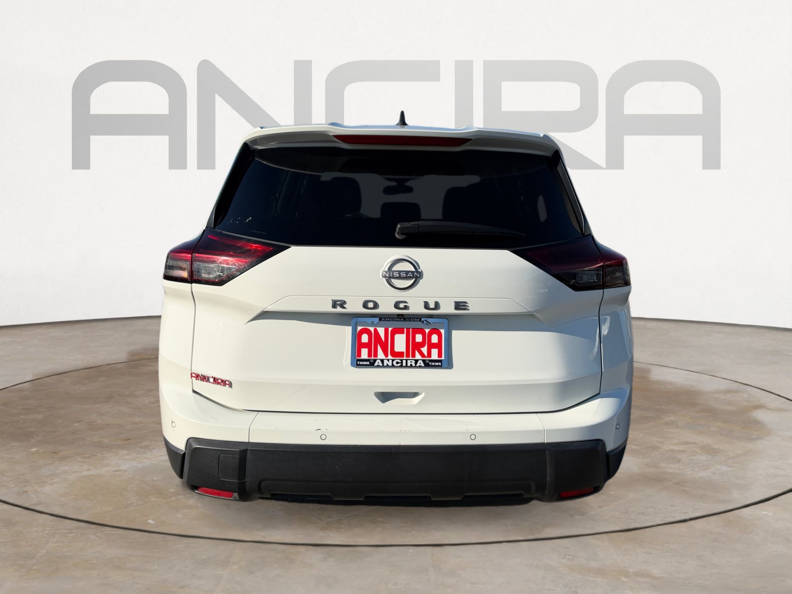 Used 2024 Nissan Rogue S FWD image 9