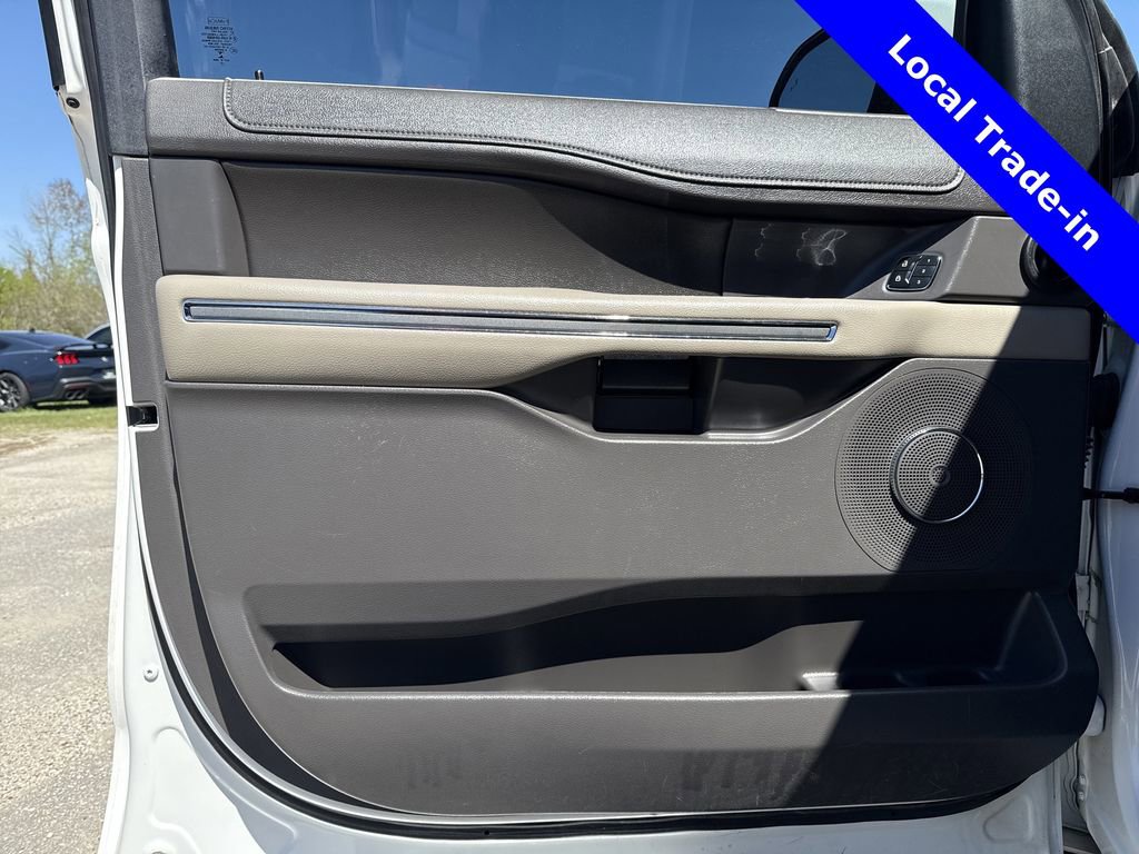 Used 2021 Ford Expedition XLT image 10