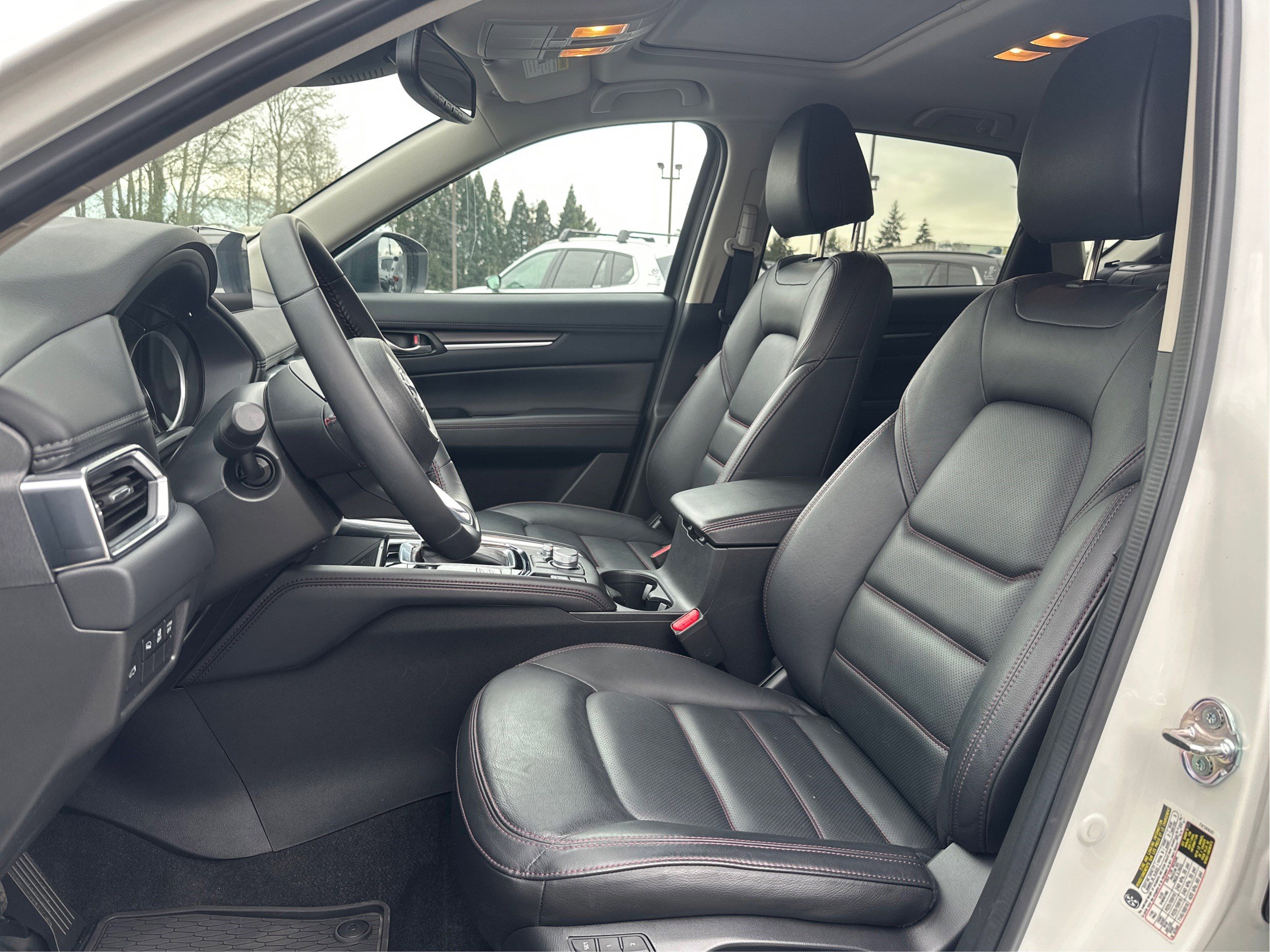 Used 2025 MAZDA CX-5 Carbon Edition image 9