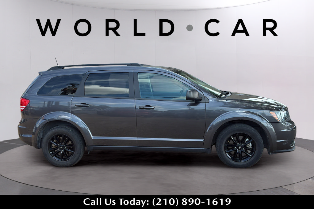 Used 2020 Dodge Journey SE w/ SE Popular Equipment Group FWD image 4