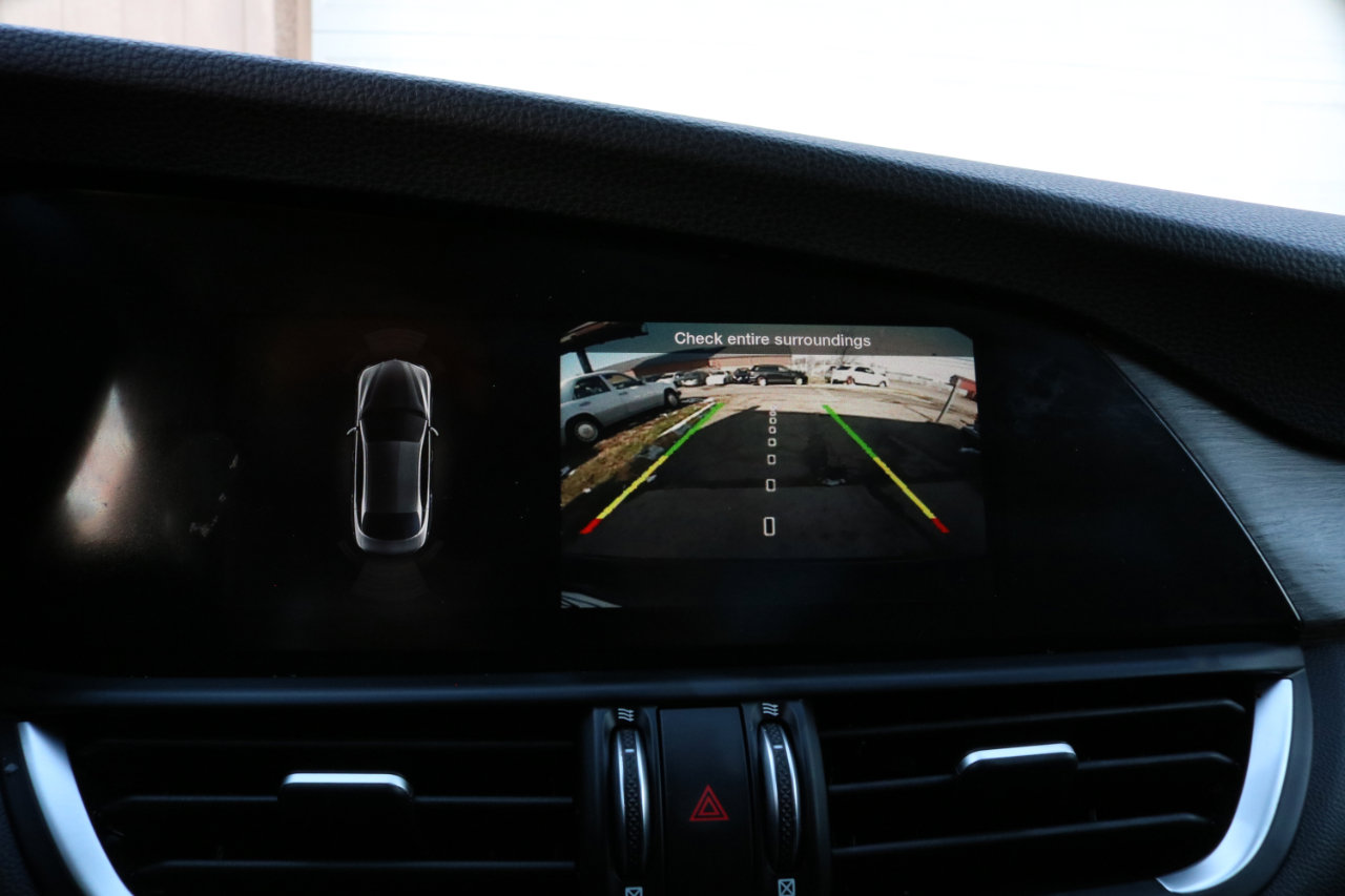 Used 2021 Alfa Romeo Giulia Ti w/ Nero Edizione image 33