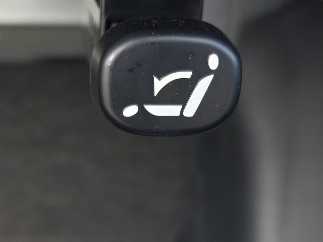 Used 2017 Toyota Yaris iA image 30