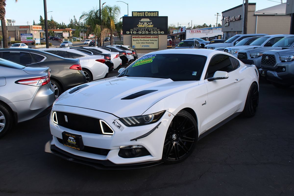 Used 2016 Ford Mustang GT w/ Interior & Wheel Package RWD image 39
