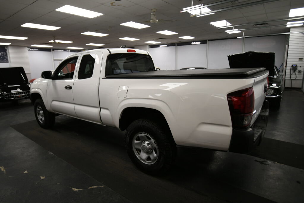 Certified 2022 Toyota Tacoma SR image 6
