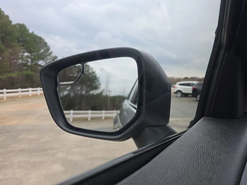 Used 2023 Mitsubishi Eclipse Cross LE AWD/4WD image 23