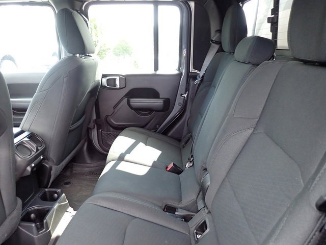 Used 2022 Jeep Gladiator Willys image 17