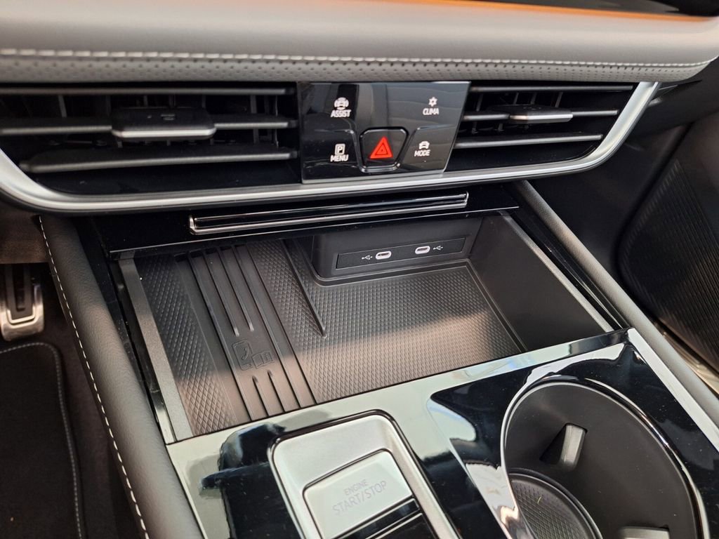 New 2026 Volkswagen Atlas Cross Sport SEL R-Line image 19