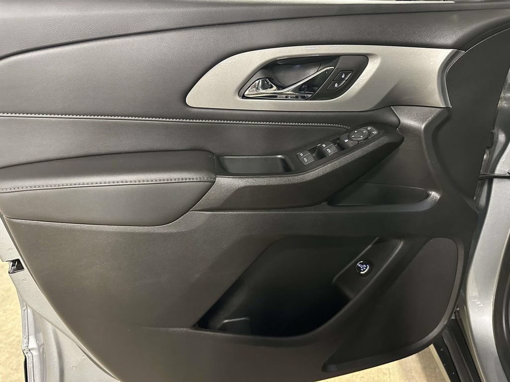 Certified 2023 Chevrolet Traverse LT AWD/4WD image 18