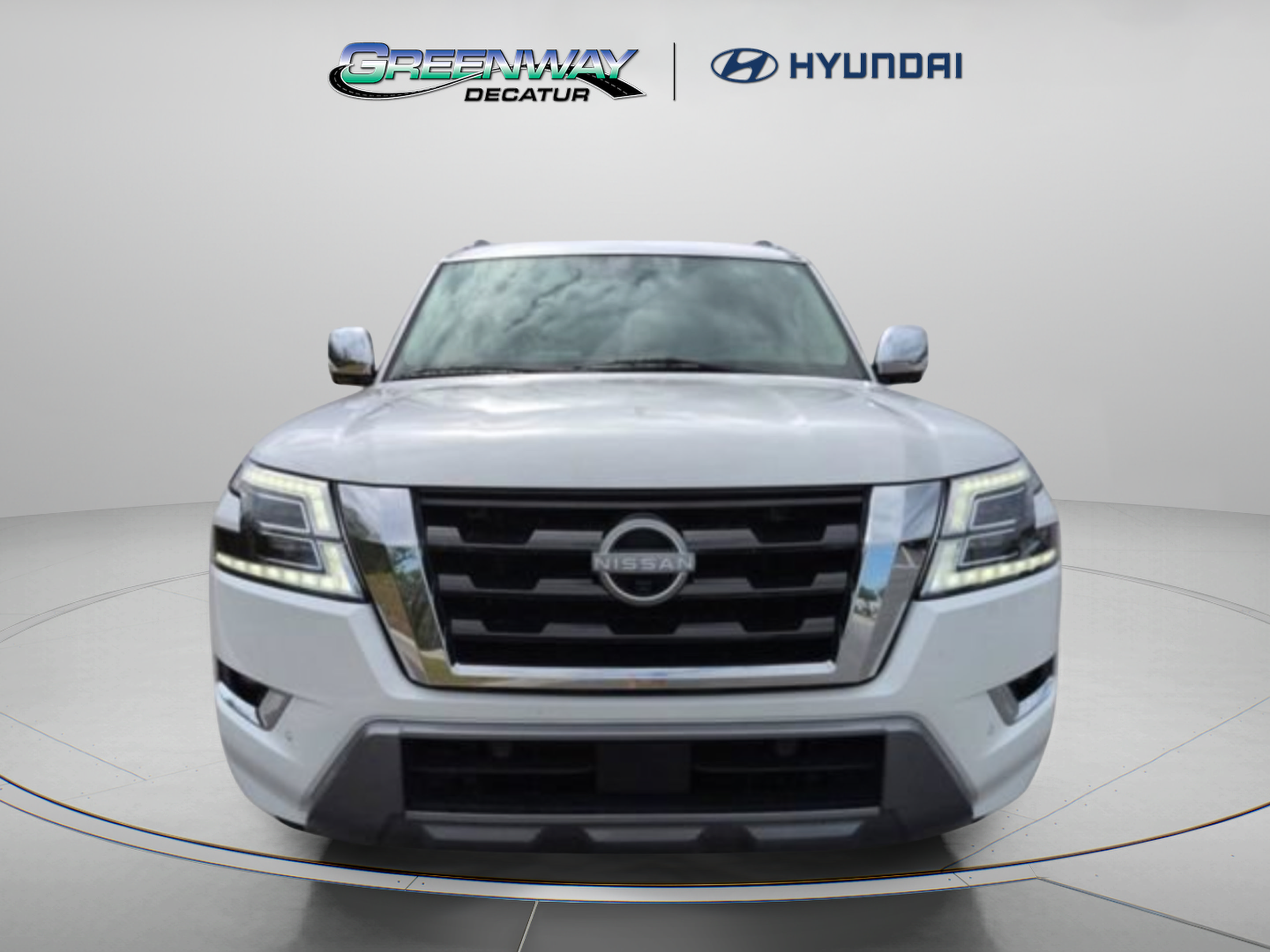 Used 2023 Nissan Armada Platinum w/ Captain's Chairs Package RWD image 3