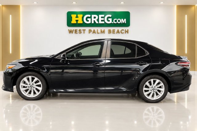 Used 2024 Toyota Camry LE FWD image 8