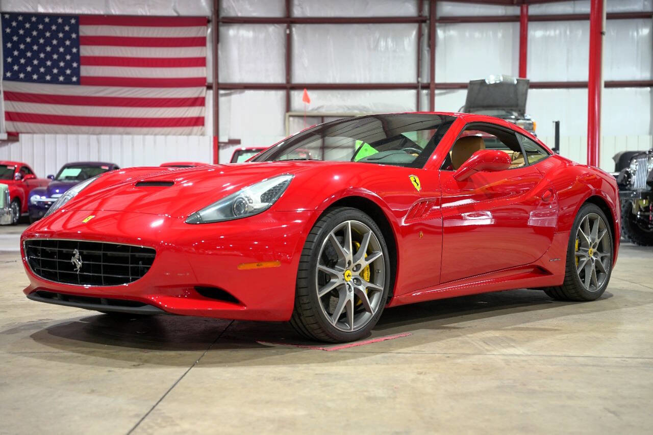 Used 2013 Ferrari California image 18