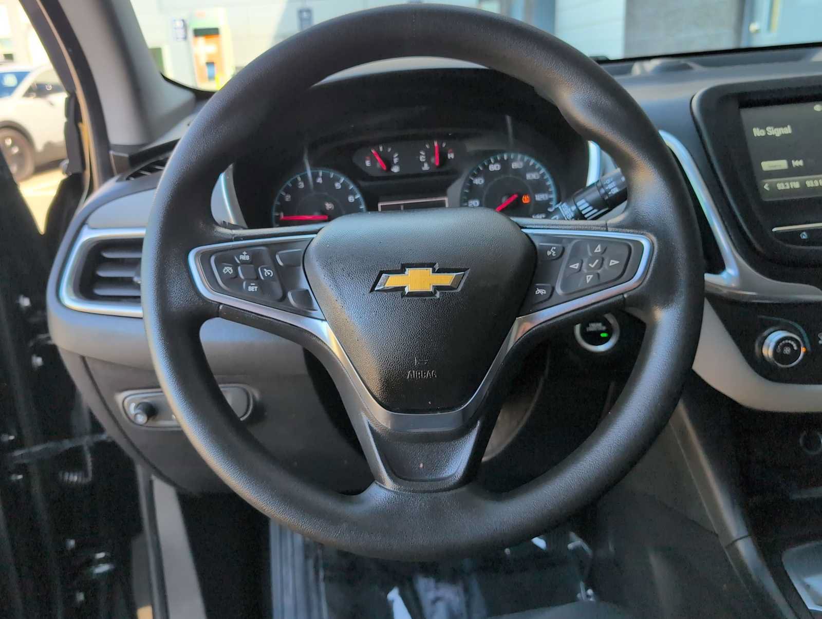 Used 2018 Chevrolet Equinox LT FWD image 22