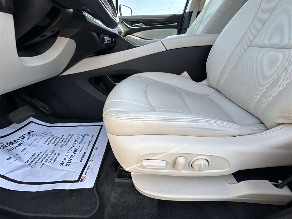 Used 2022 Buick Enclave Essence w/ Experience Buick Package image 12