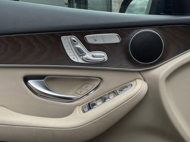 Used 2019 Mercedes-Benz GLC 300 4MATIC image 20