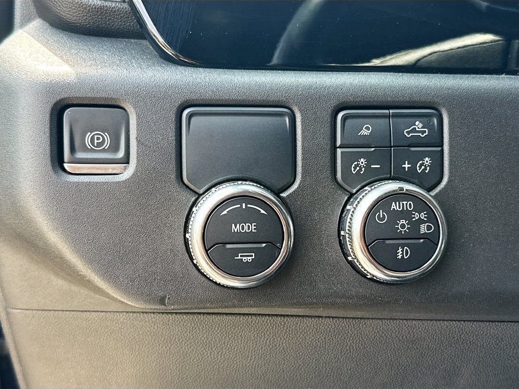 Used 2024 GMC Sierra 1500 SLT RWD image 10