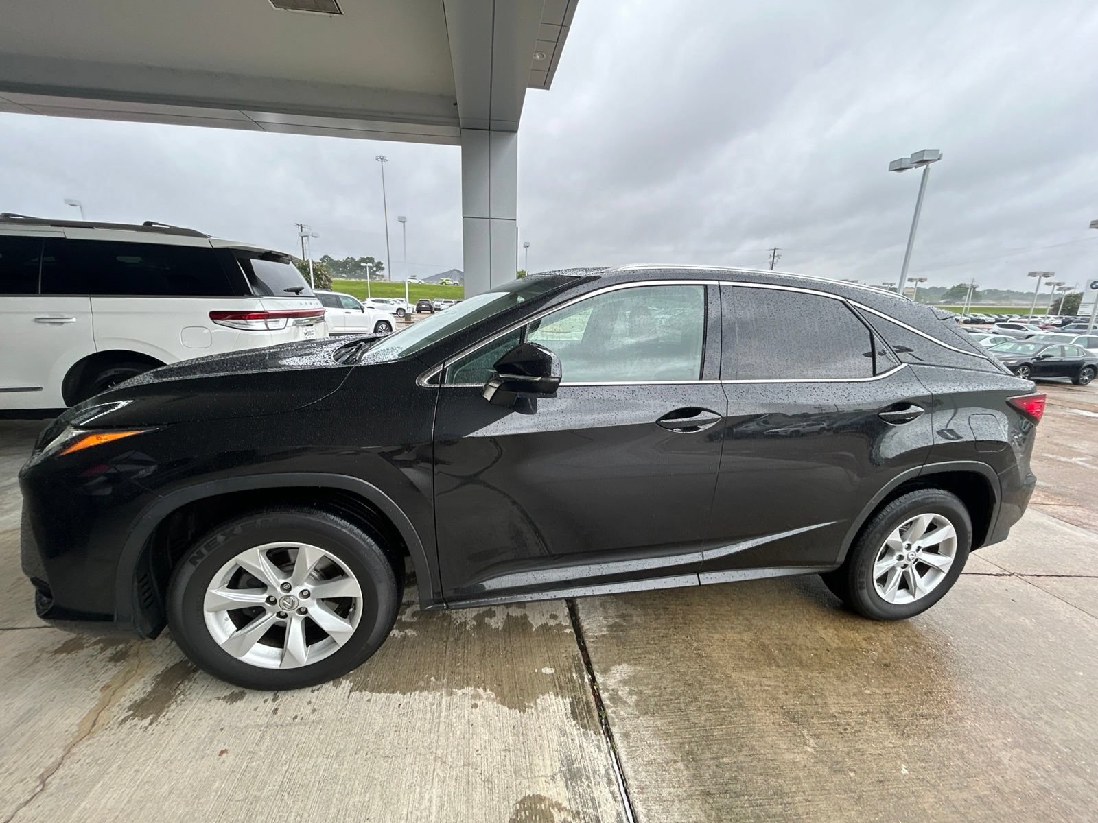 Used 2017 Lexus RX 350 AWD w/ Premium Package image 3