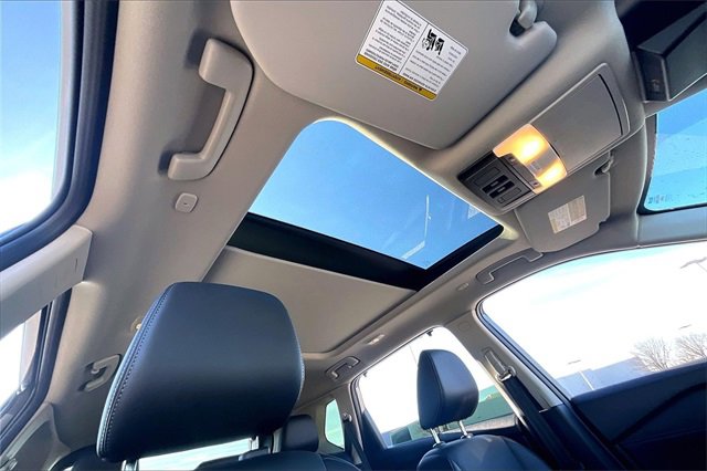 Certified 2025 Nissan Rogue SL w/ SL Premium Package image 20