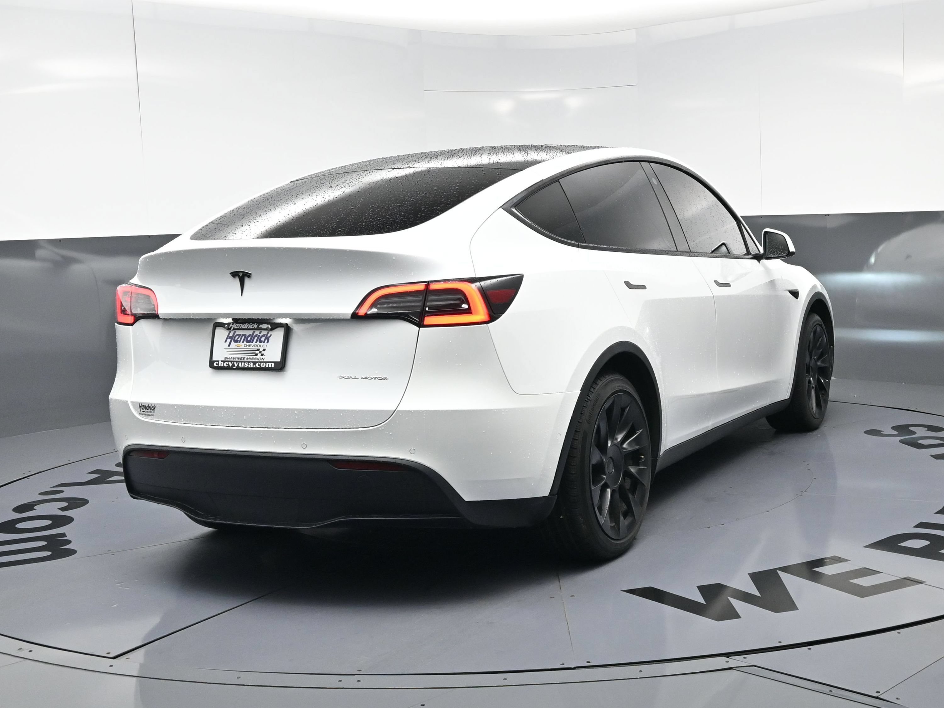 Used 2021 Tesla Model Y Long Range AWD/4WD image 9