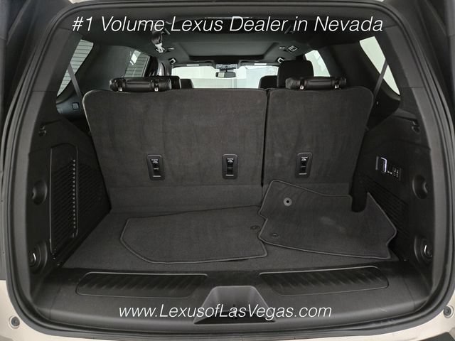 Used 2023 Chevrolet Tahoe LT w/ LT Signature Plus Package RWD image 19
