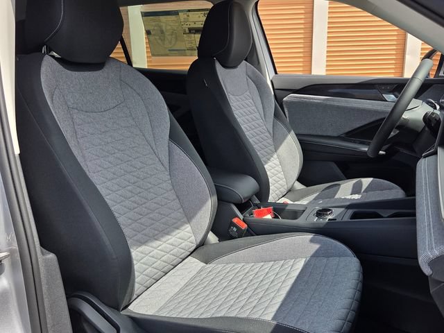 New 2026 Volkswagen Tiguan S FWD image 15