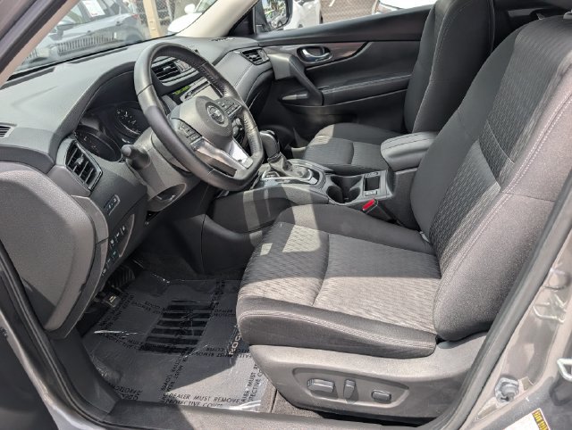 Used 2020 Nissan Rogue SV AWD/4WD image 16