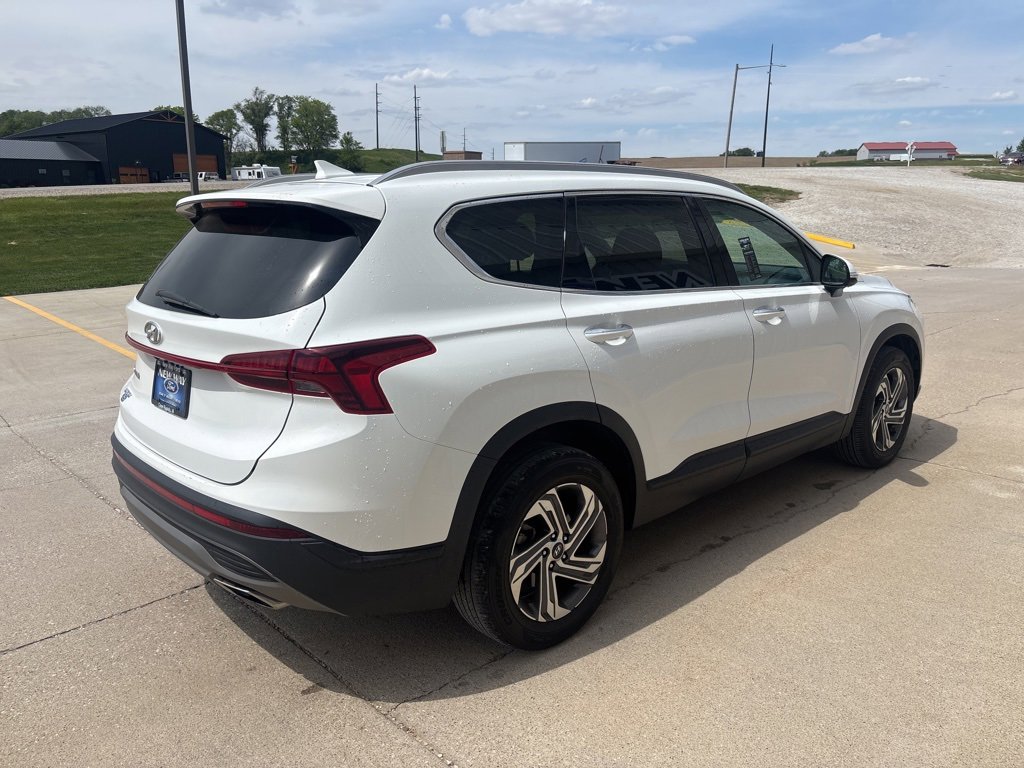 Used 2023 Hyundai Santa Fe SEL image 4