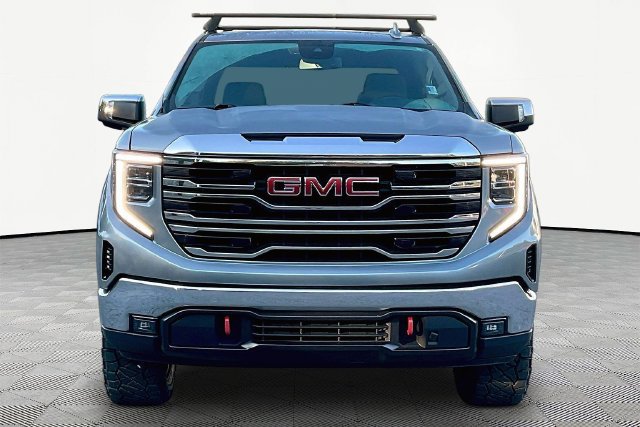 Used 2023 GMC Sierra 1500 SLT w/ SLT Premium Package AWD/4WD image 2