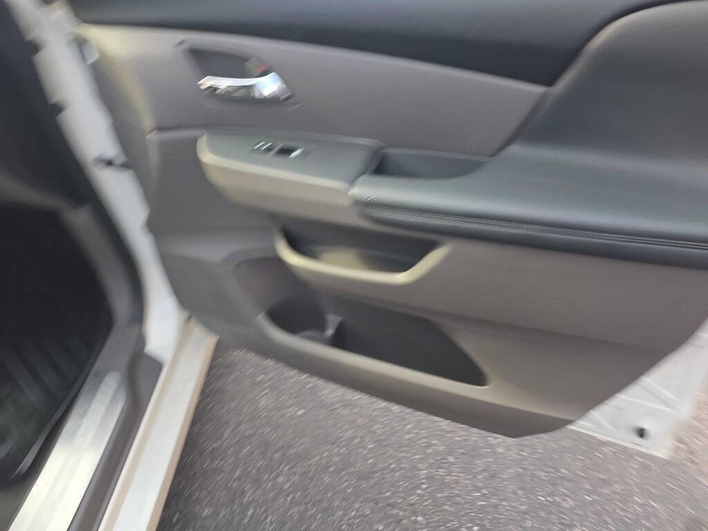 Used 2015 Honda Odyssey Touring Elite image 27