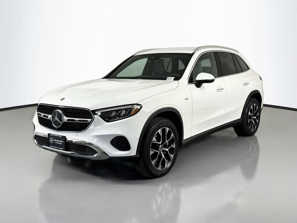 Used 2025 Mercedes-Benz GLC 350e 4MATIC image 3