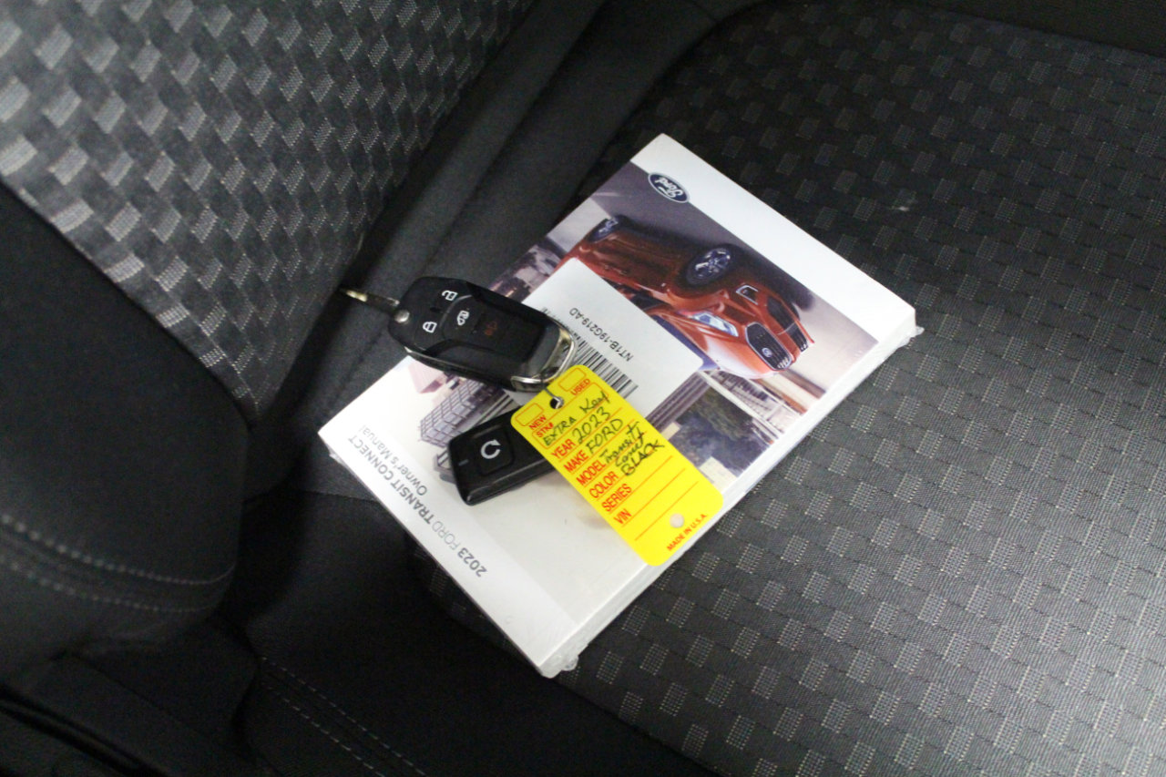 Used 2023 Ford Transit Connect XLT w/ Trailer Tow Package image 23