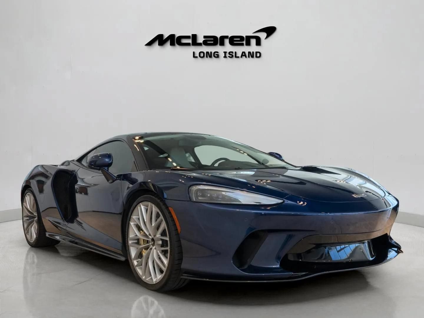 Used 2023 McLaren GT RWD image 4