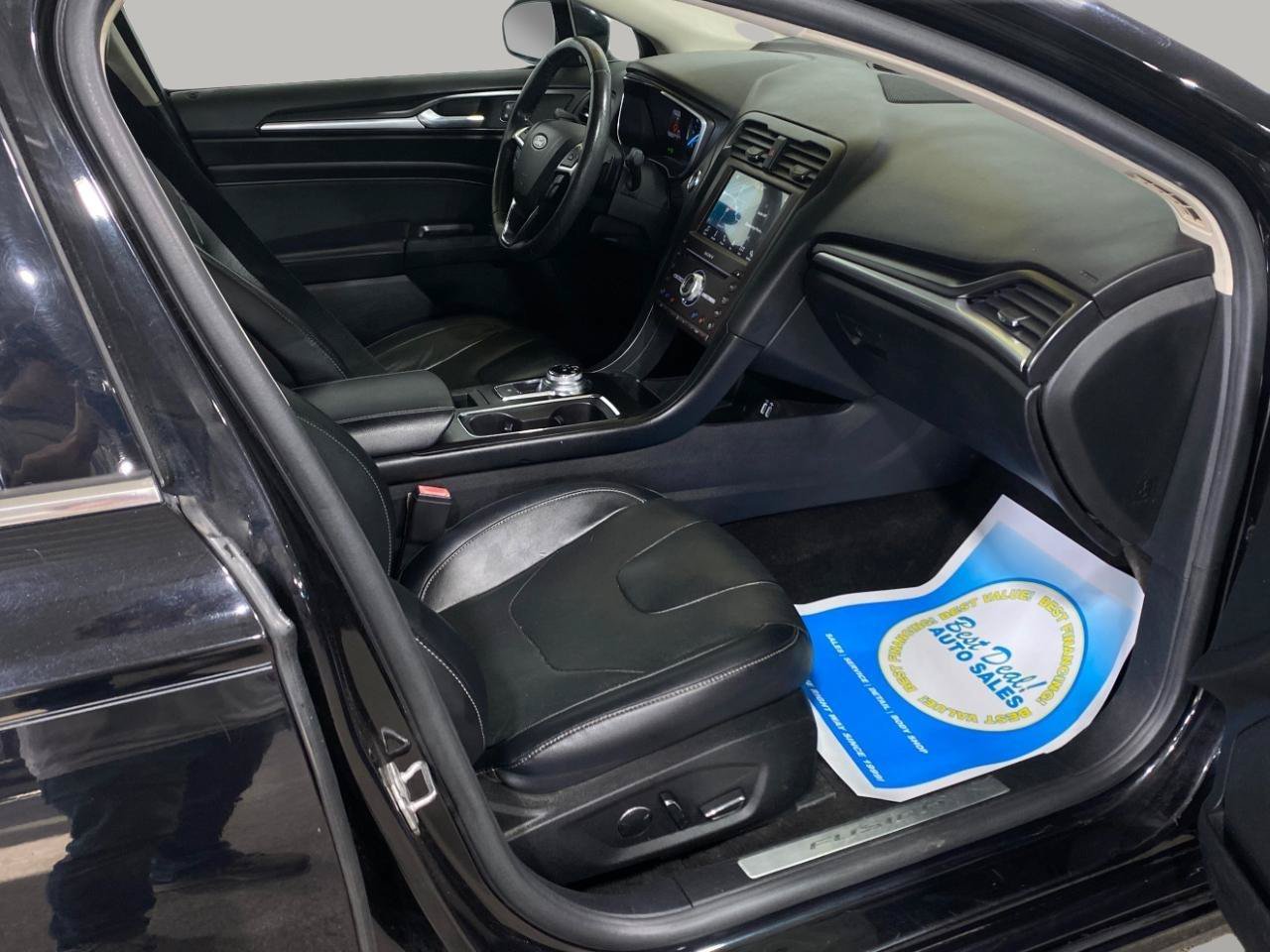 Used 2019 Ford Fusion Titanium AWD/4WD image 34
