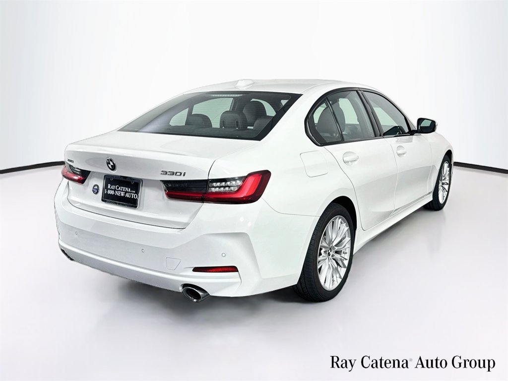 Used 2023 BMW 330i xDrive Sedan w/ Premium Package AWD/4WD image 7