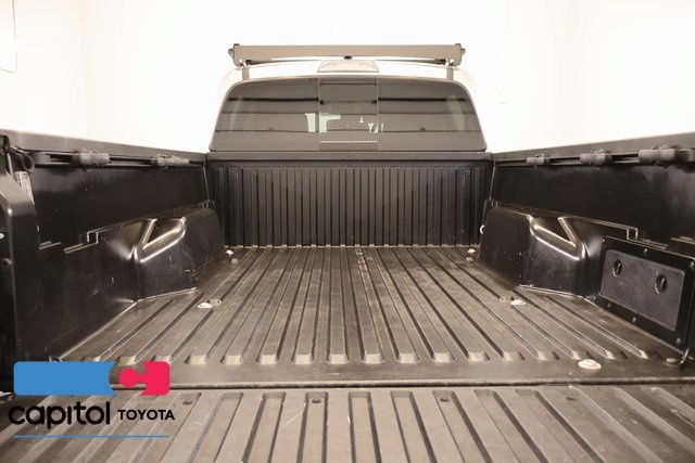Certified 2022 Toyota Tacoma SR5 AWD/4WD image 26