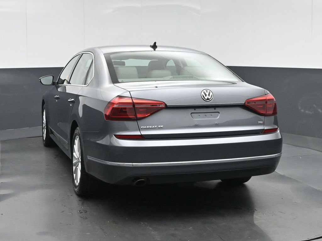 Used 2017 Volkswagen Passat 1.8T SE FWD image 5