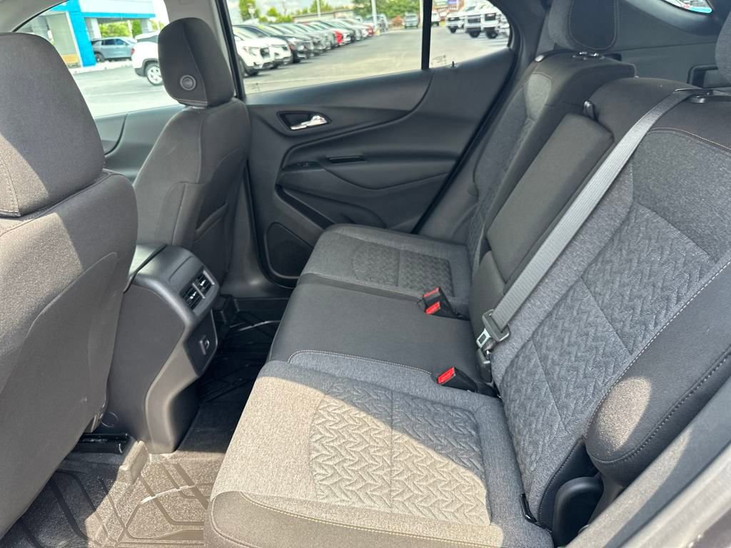 Used 2022 Chevrolet Equinox LT image 32