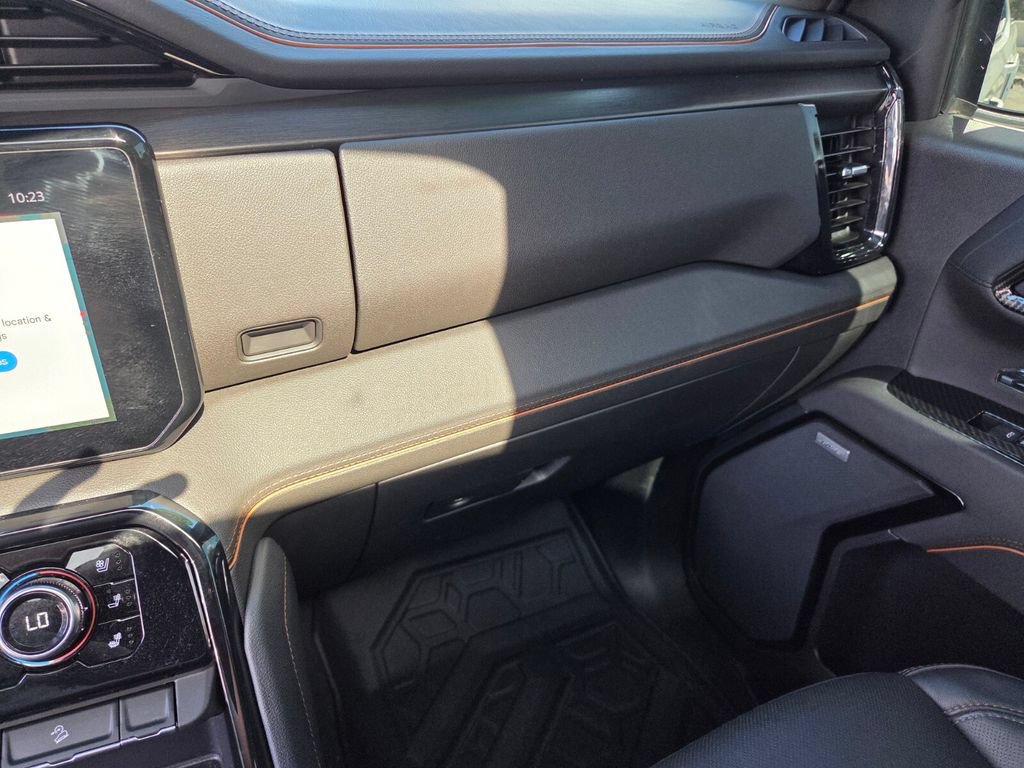 Used 2025 GMC Sierra 1500 AT4 w/ AT4 Premium Package AWD/4WD image 30