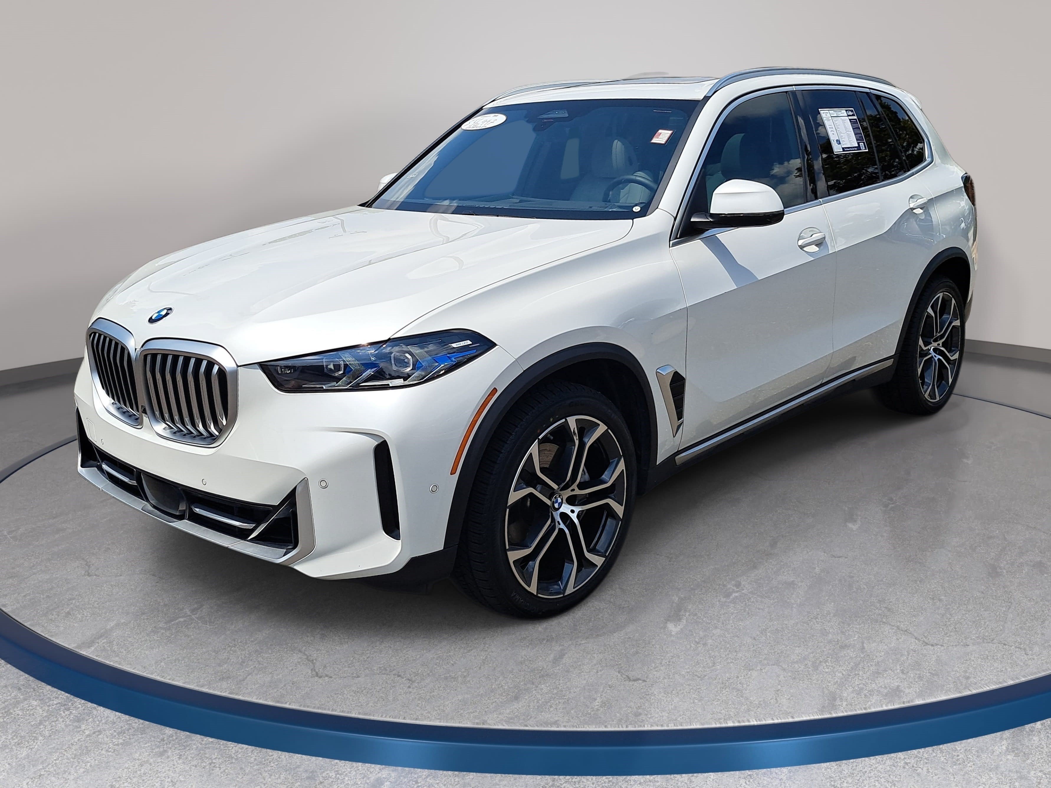 Used 2025 BMW X5 sDrive40i w/ Parking Assistance Package RWD image 1