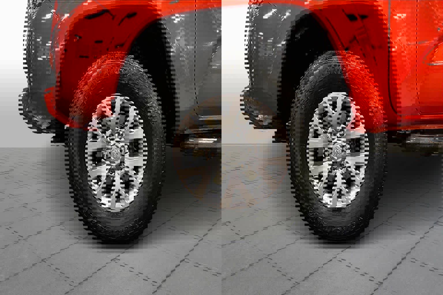 Used 2018 Toyota Tacoma SR5 image 11