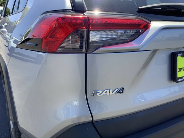 Used 2022 Toyota RAV4 LE AWD/4WD image 41