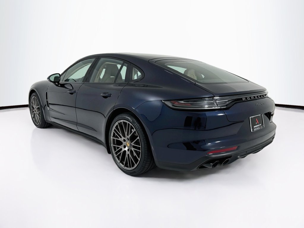 Certified 2023 Porsche Panamera image 3
