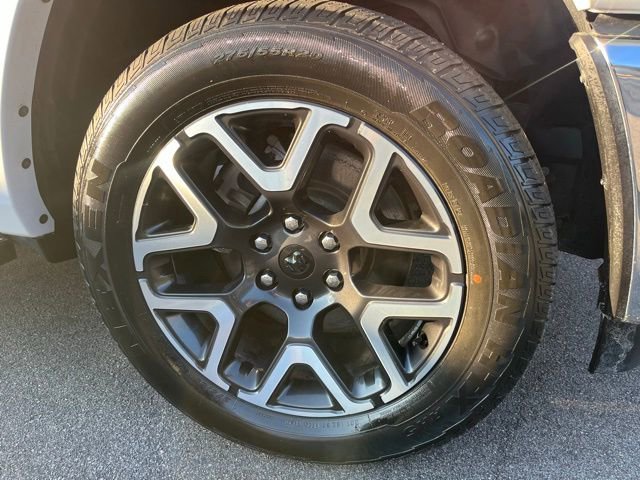 Used 2025 RAM 1500 Laramie image 30