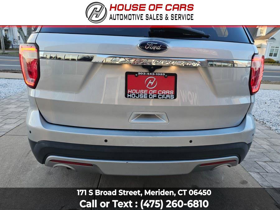 Used 2019 Ford Explorer XLT w/ Equipment Group 202A AWD/4WD image 15