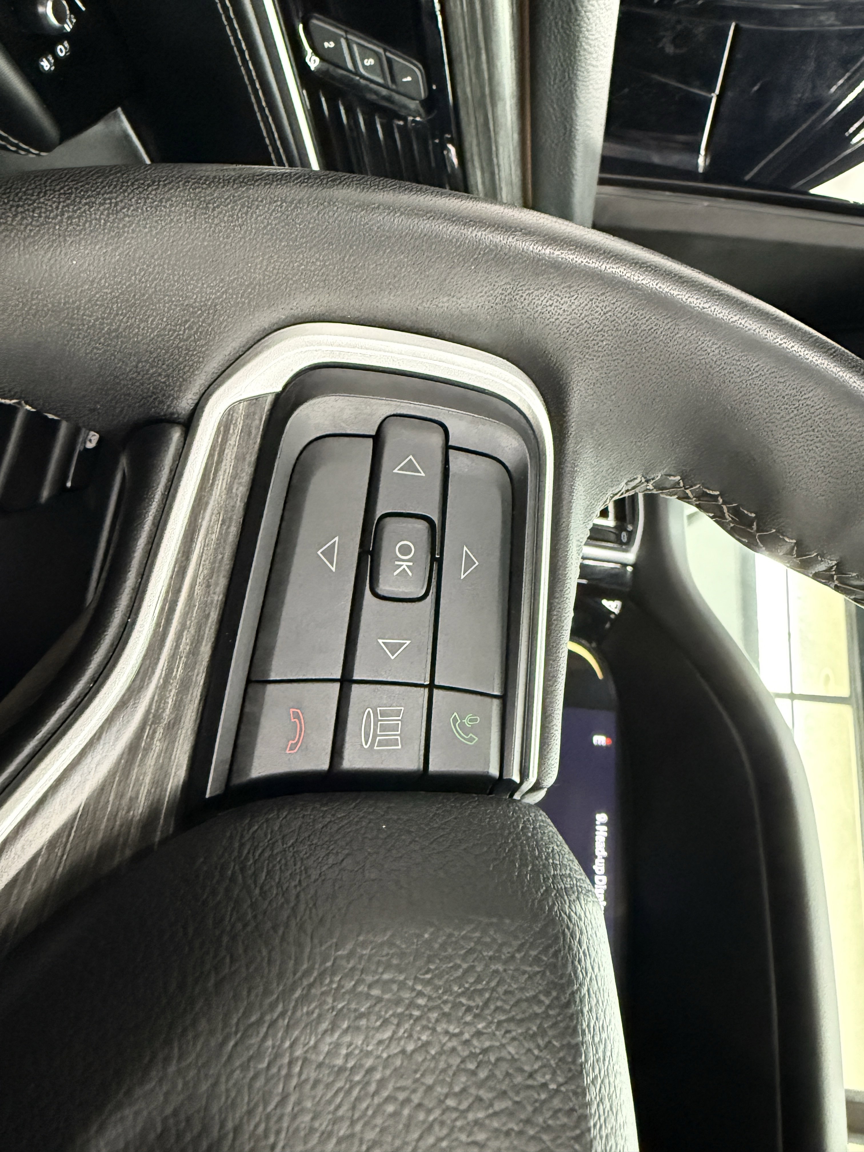 Used 2023 Jeep Wagoneer Series II w/ Convenience Group I image 15