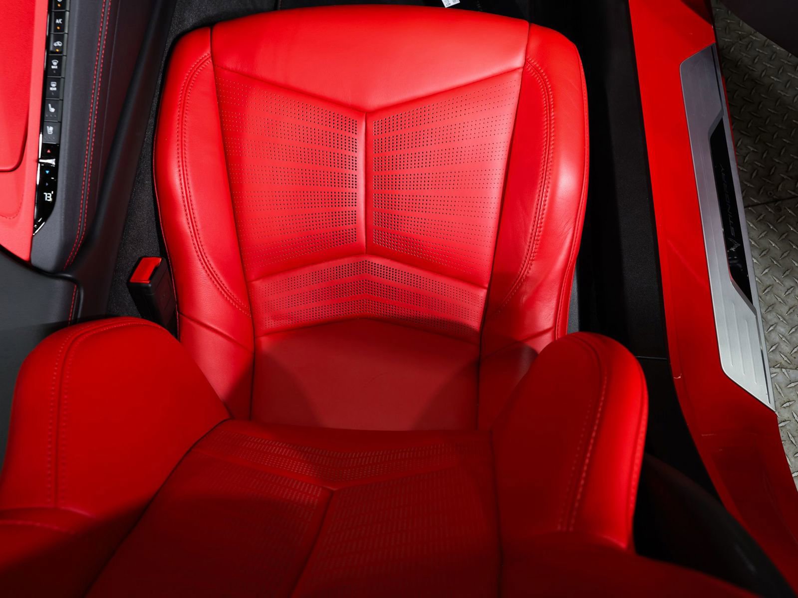 Used 2022 Chevrolet Corvette Stingray Preferred Cpe w/ 2LT image 36